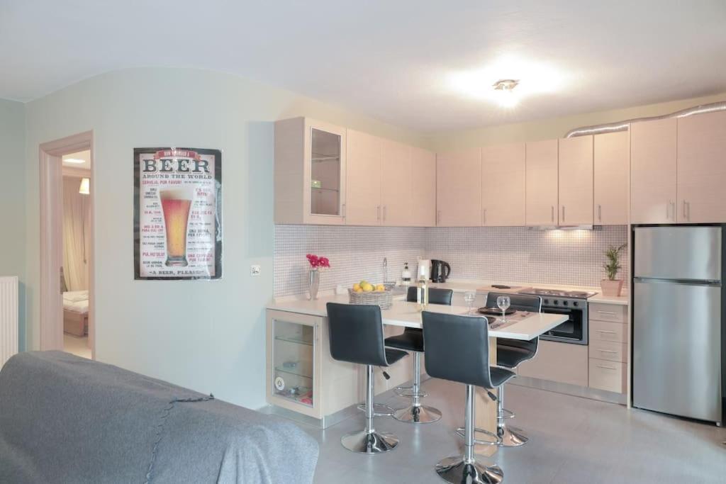 Ferienwohnung 5 Min From Papageorgiou Free Indoor Parking Thessaloniki Exterior foto