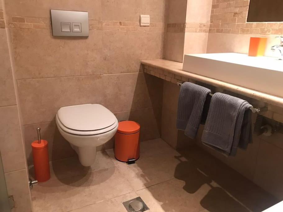 Ferienwohnung 5 Min From Papageorgiou Free Indoor Parking Thessaloniki Exterior foto